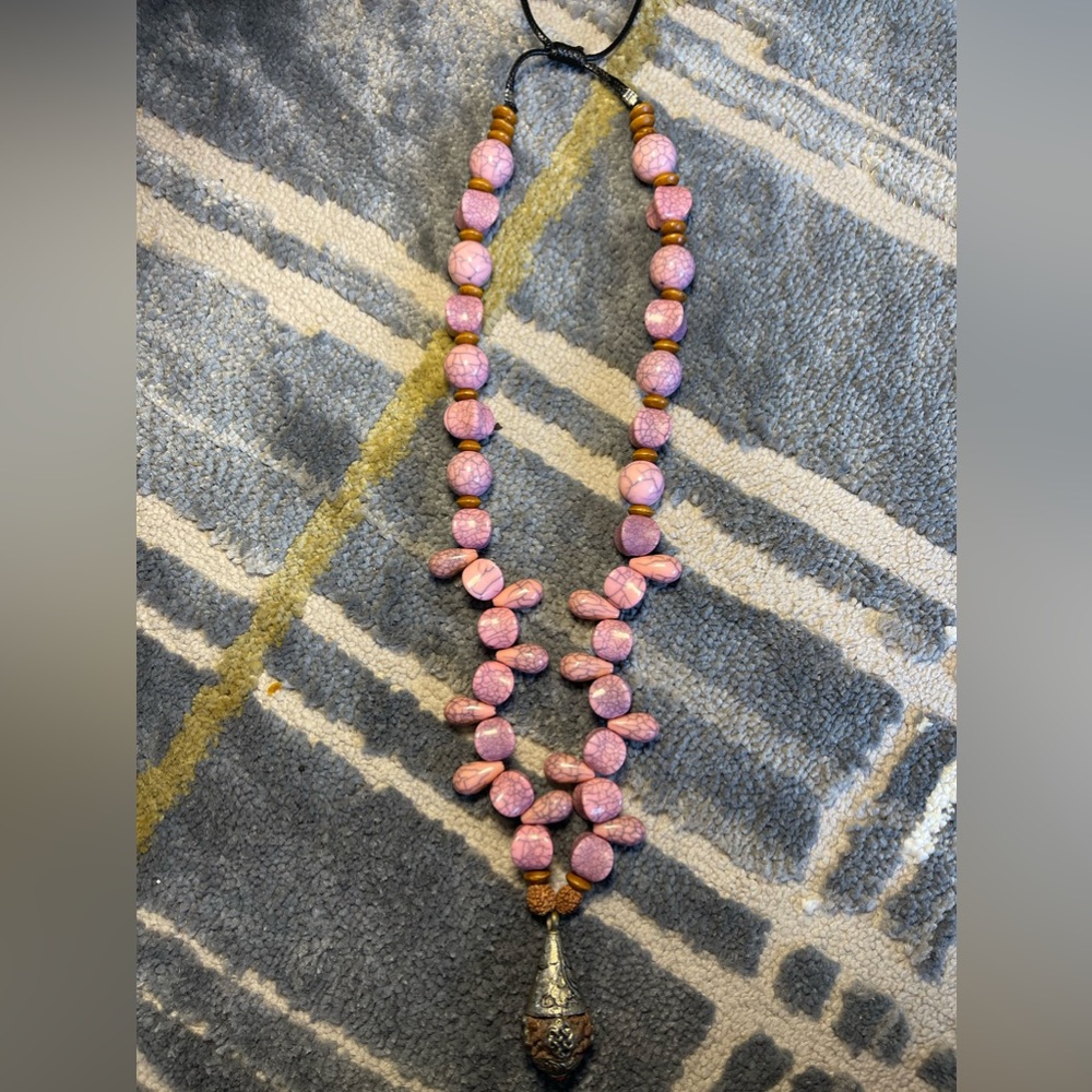 Pink, beaded necklace with metal pendant, ArtikCrafts, one size, earrings